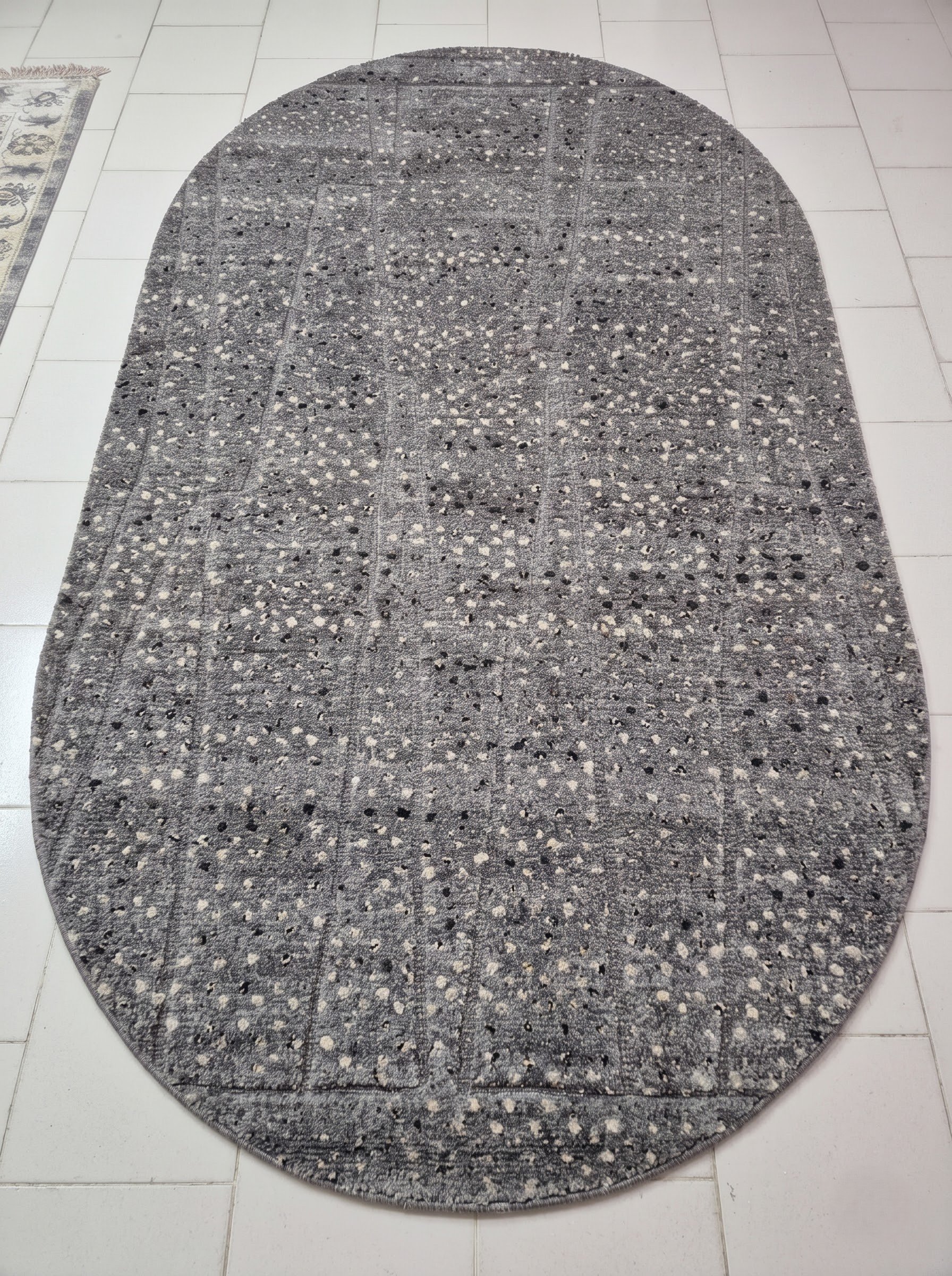 Free-form Carpet — Asymmetric Curved | Paliram Carpets Custom Weave Mirzapur